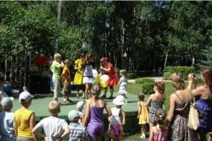 Creative games and competitions for children's summer holidays